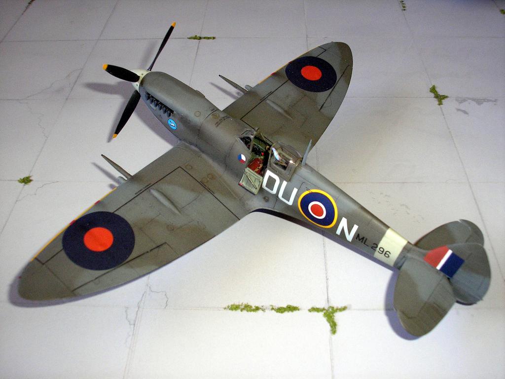 Eduards Spitfire Mk Ixc Late In 1 48 Scale By Tony