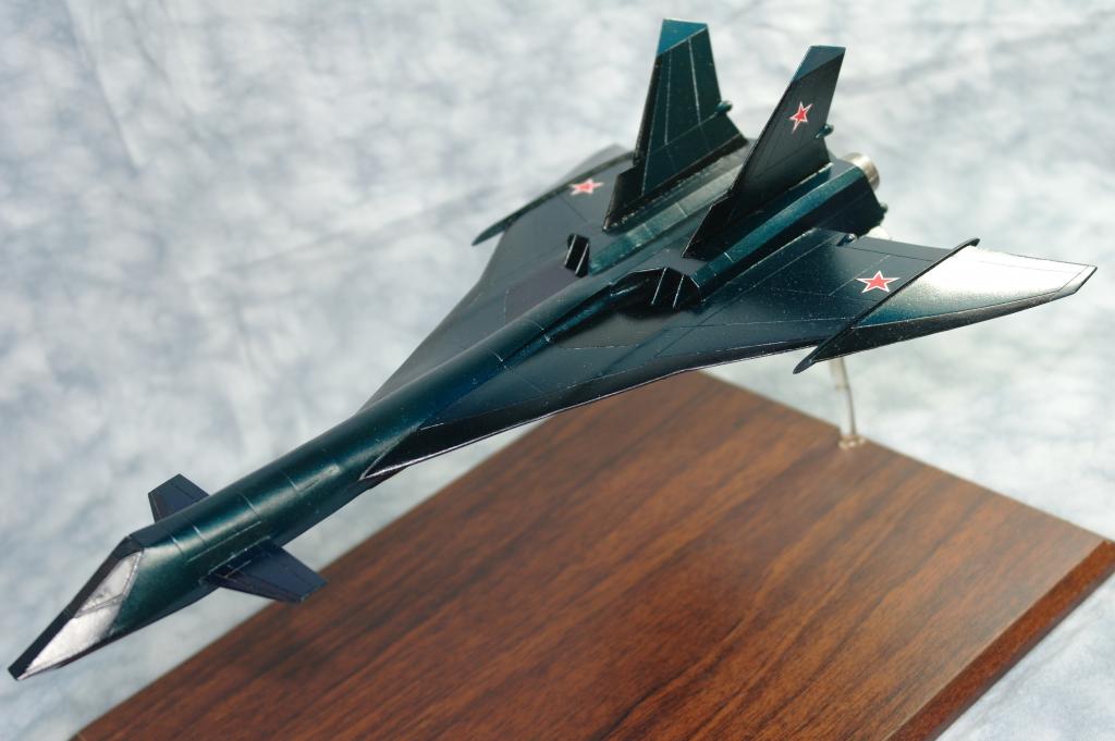 Anigrand Models 1/72 MiG-31 FIREFOX STEALTH FIGHTER