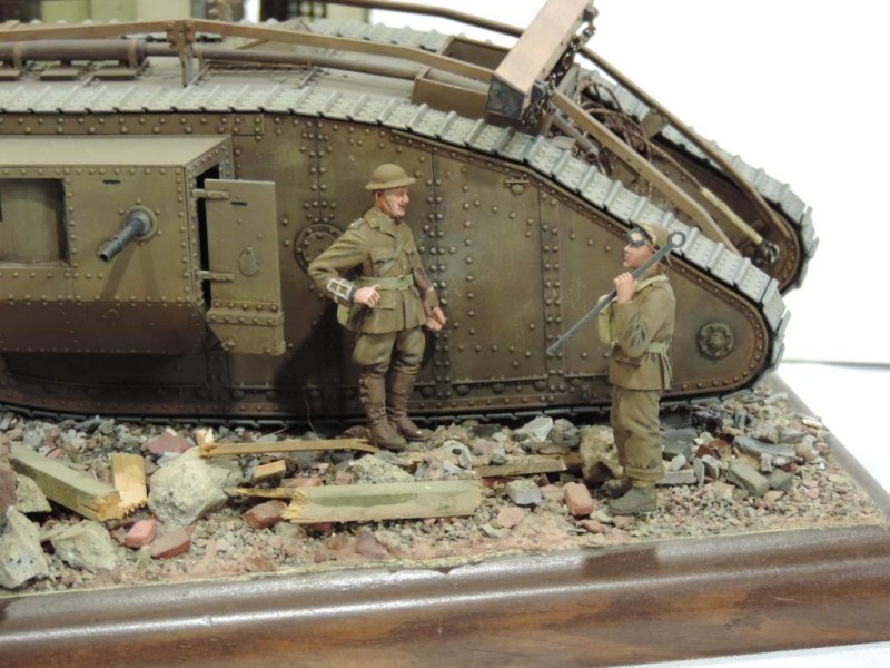 Tamiya Mark IV in a French town 1917 - 1/35 - iModeler