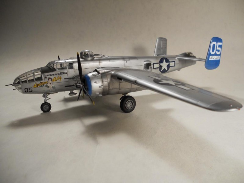 Hasegawa 1/72 Scale B-25J - B-25 Mitchell - IModeler