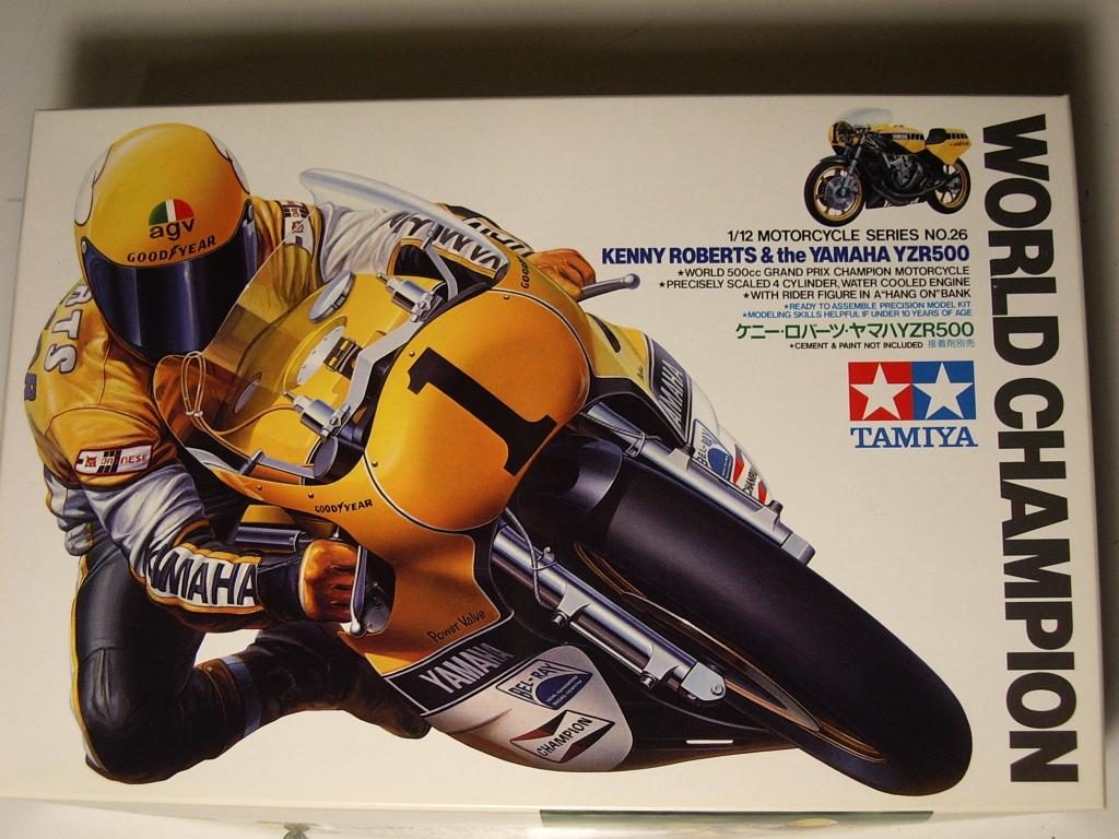 YAMAHA YZR 1980 KENNY ROBERTS 500 1/18 MOTO-GP #1 
