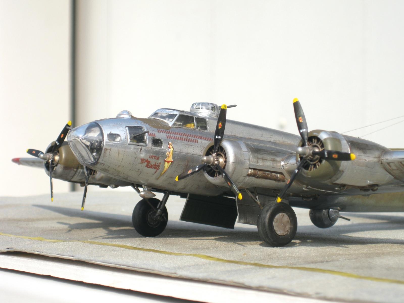 B-17 “The Little Miss Mischief”, 1/72 Academy | iModeler