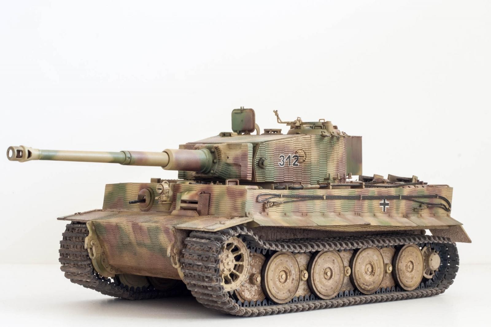 Trumpeter 09540 1/35 Sd.Kfz.181 Tiger I Late Production w/Zimmerit 