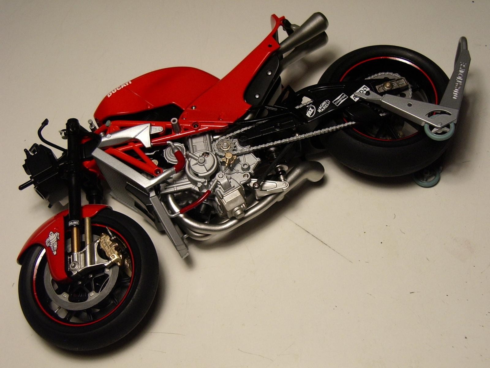 Ducati Desmosedici GP4, Troy Bayliss, Moto GP 2004. | iModeler