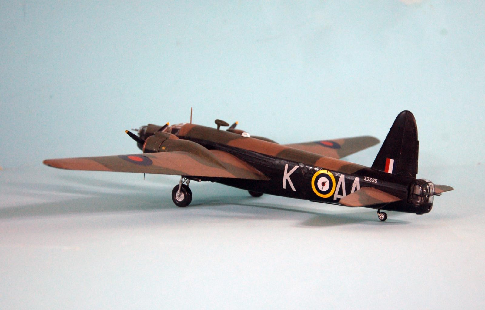 Details about   VICKERS WELLINGTON MK X 1/72 aircraft Trumpeter model plane kit 01628 