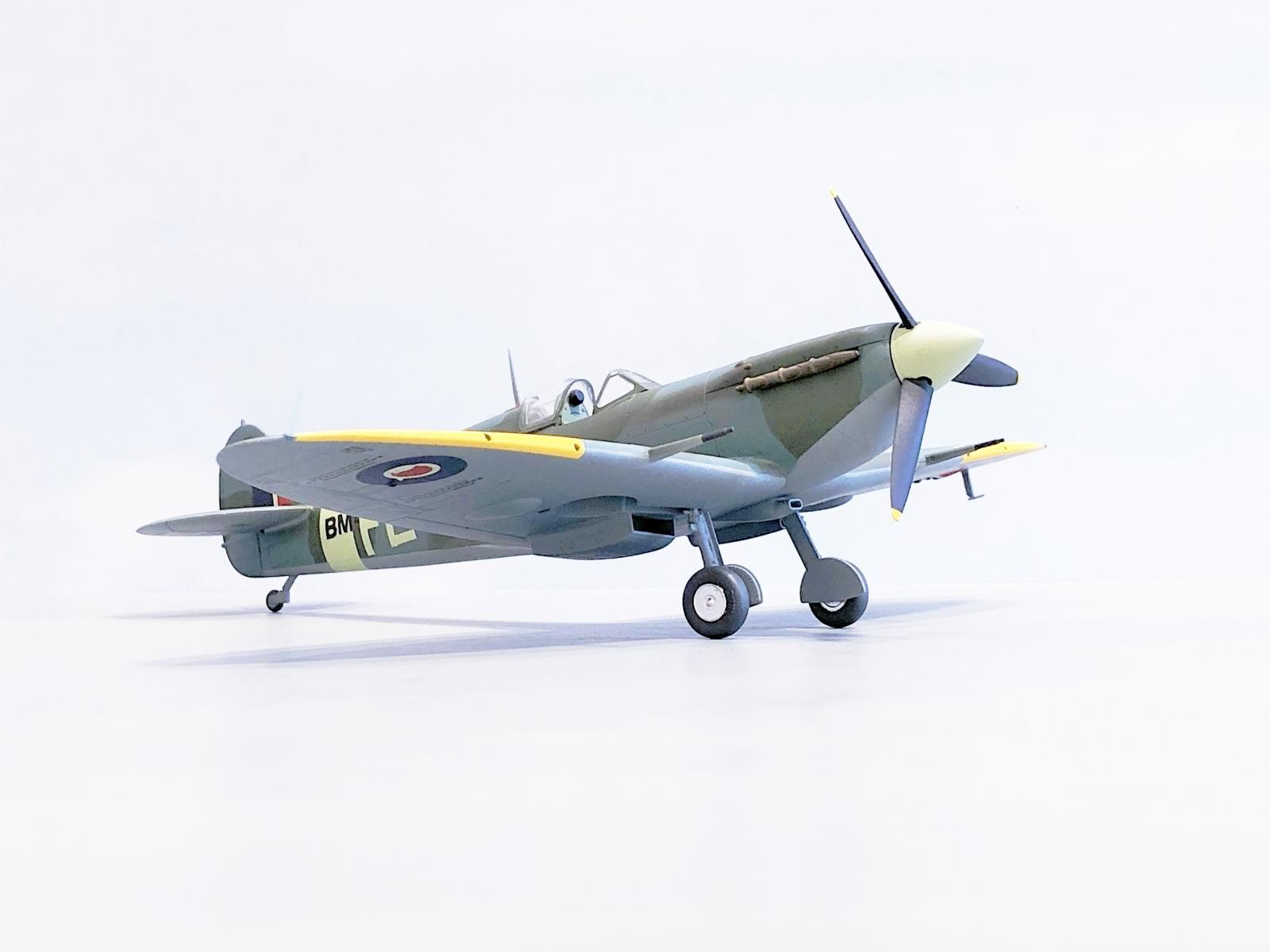Details about    100 Years of the RAF Issue 1 Supermarine Spitfire 
