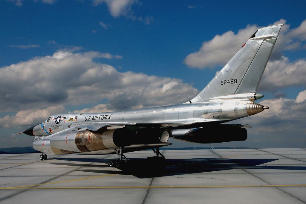 2 б 58. B-58 хастлер. Convair в-58 хастлер. B58 самолет. B58 hastler b61.