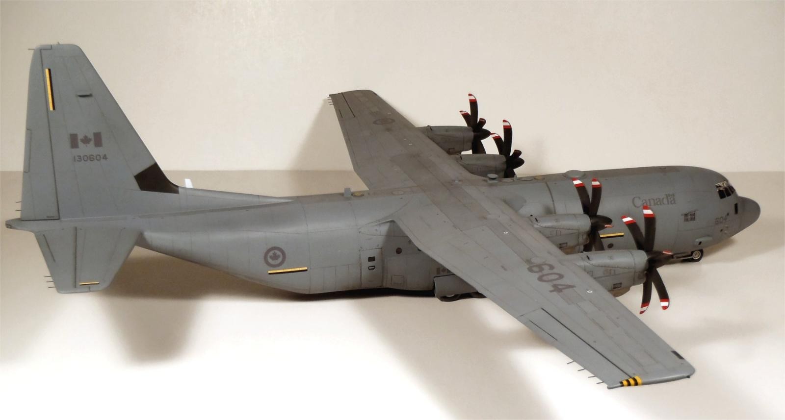 RCAF CC-130J-30 'Stretched Hercules' in 1/72 - C-130 - iModeler