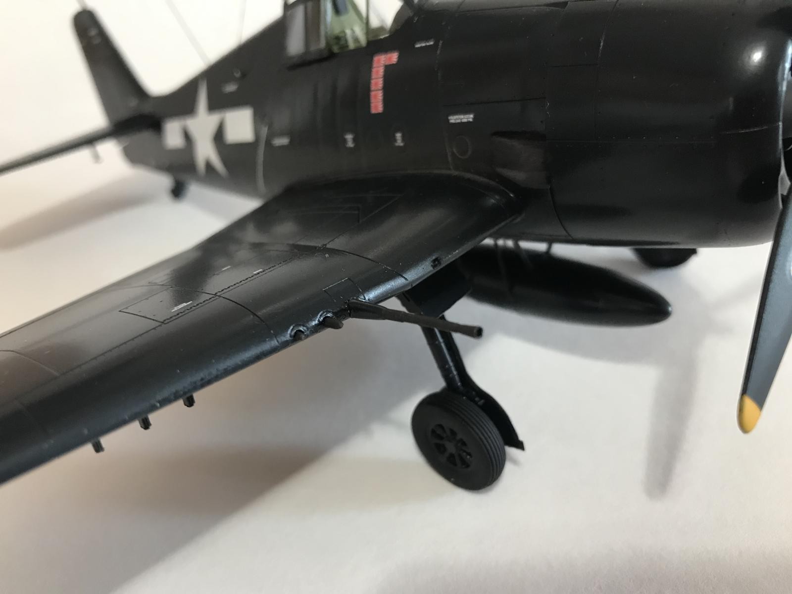 1/48 F6F-5N Hellcat - Eduard Hasegawa - iModeler