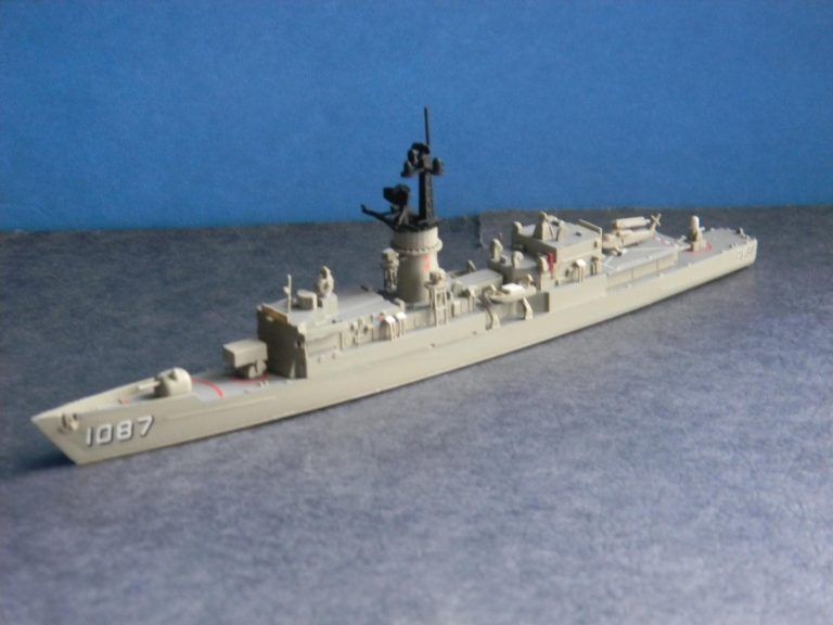 USS Kirk DE/FF 1087,1/700 AFV. - iModeler