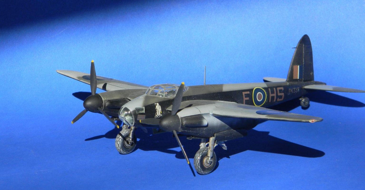 Hasegawa De Havilland Mosquito B Mk . IV - 1/72 - IModeler