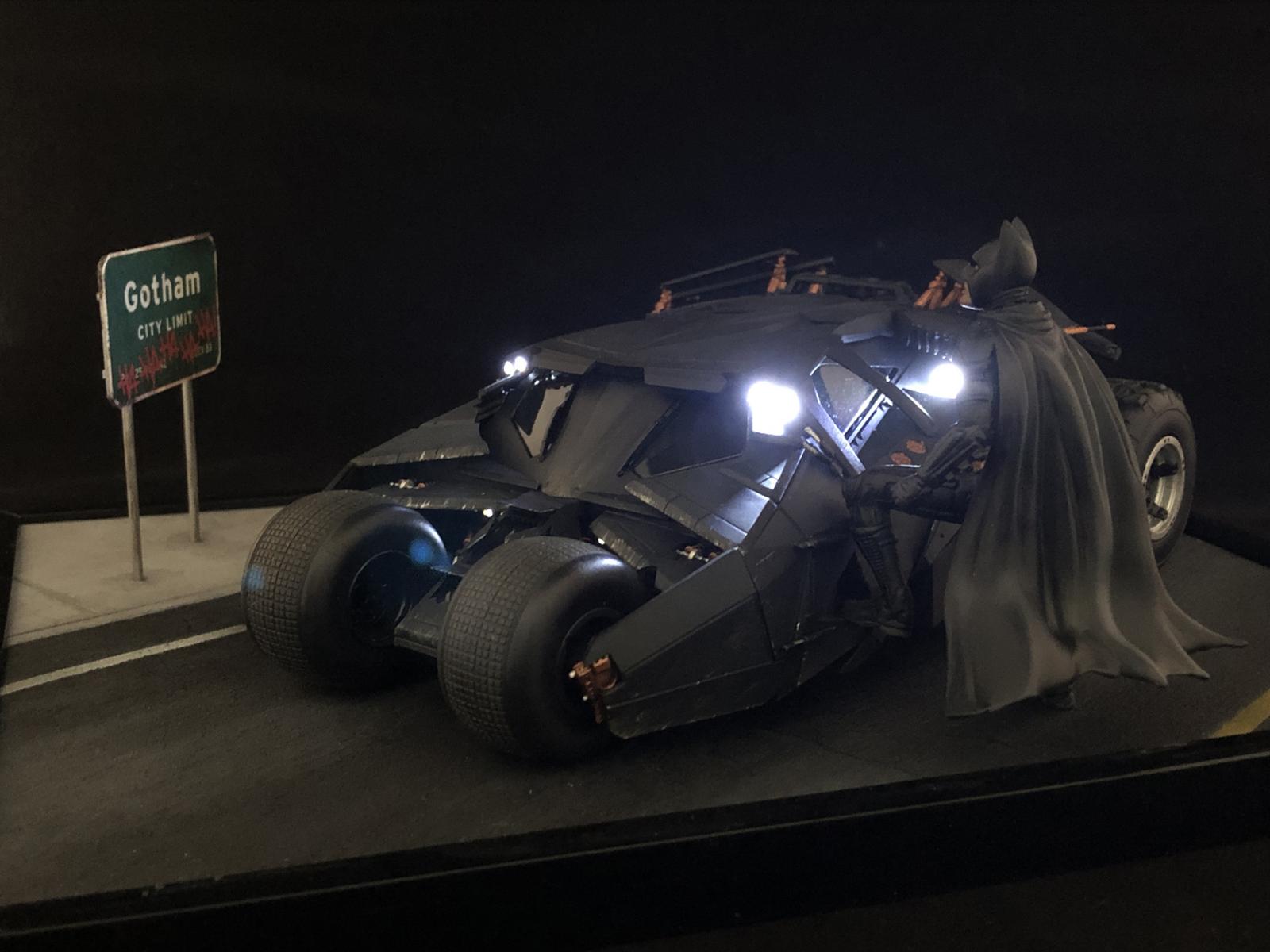 1:25 Moebius Batman Tumbler - 1/25 Batmobile dark night - iModeler