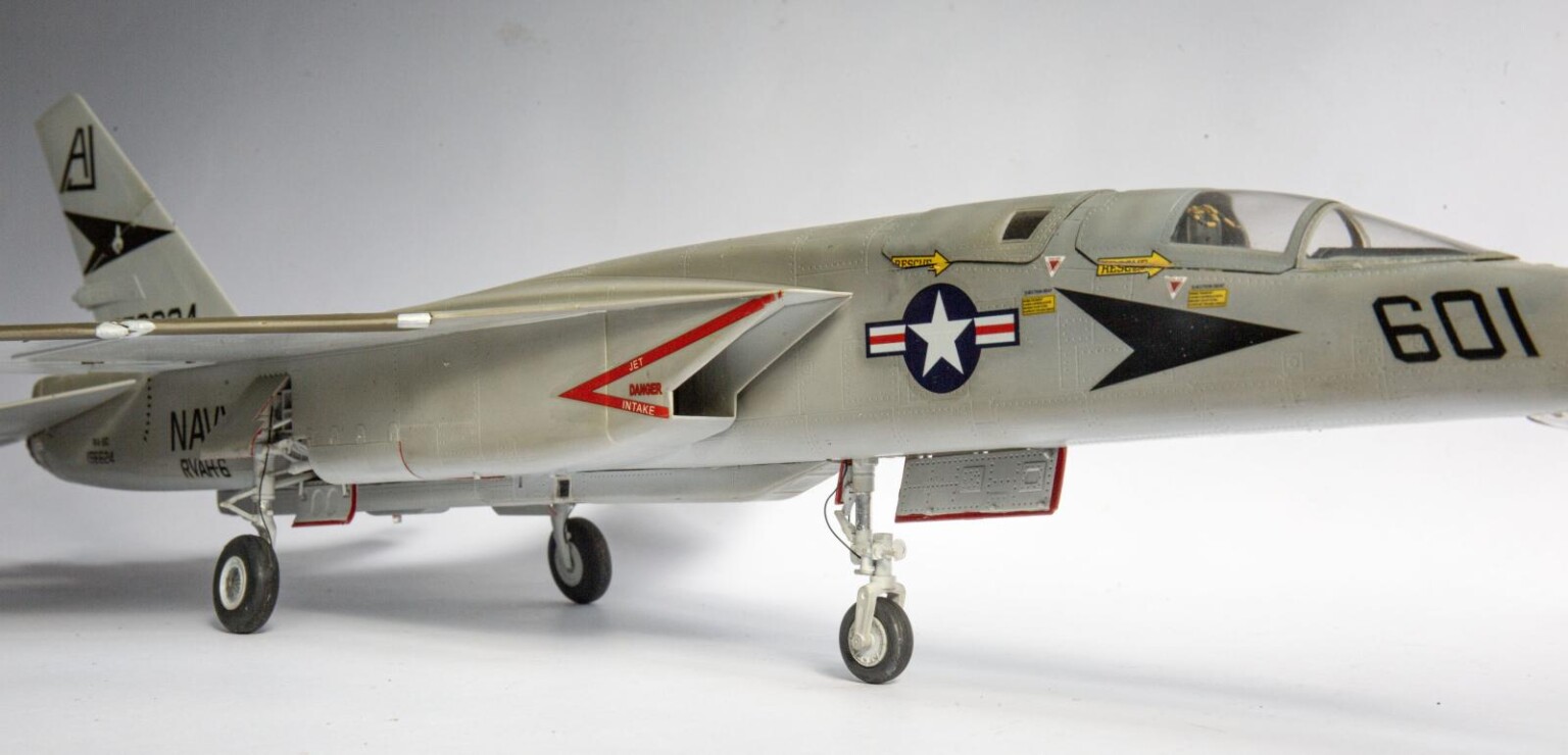 Trumpeter 1/48 Vigilante RA-5C - RA-5 - iModeler