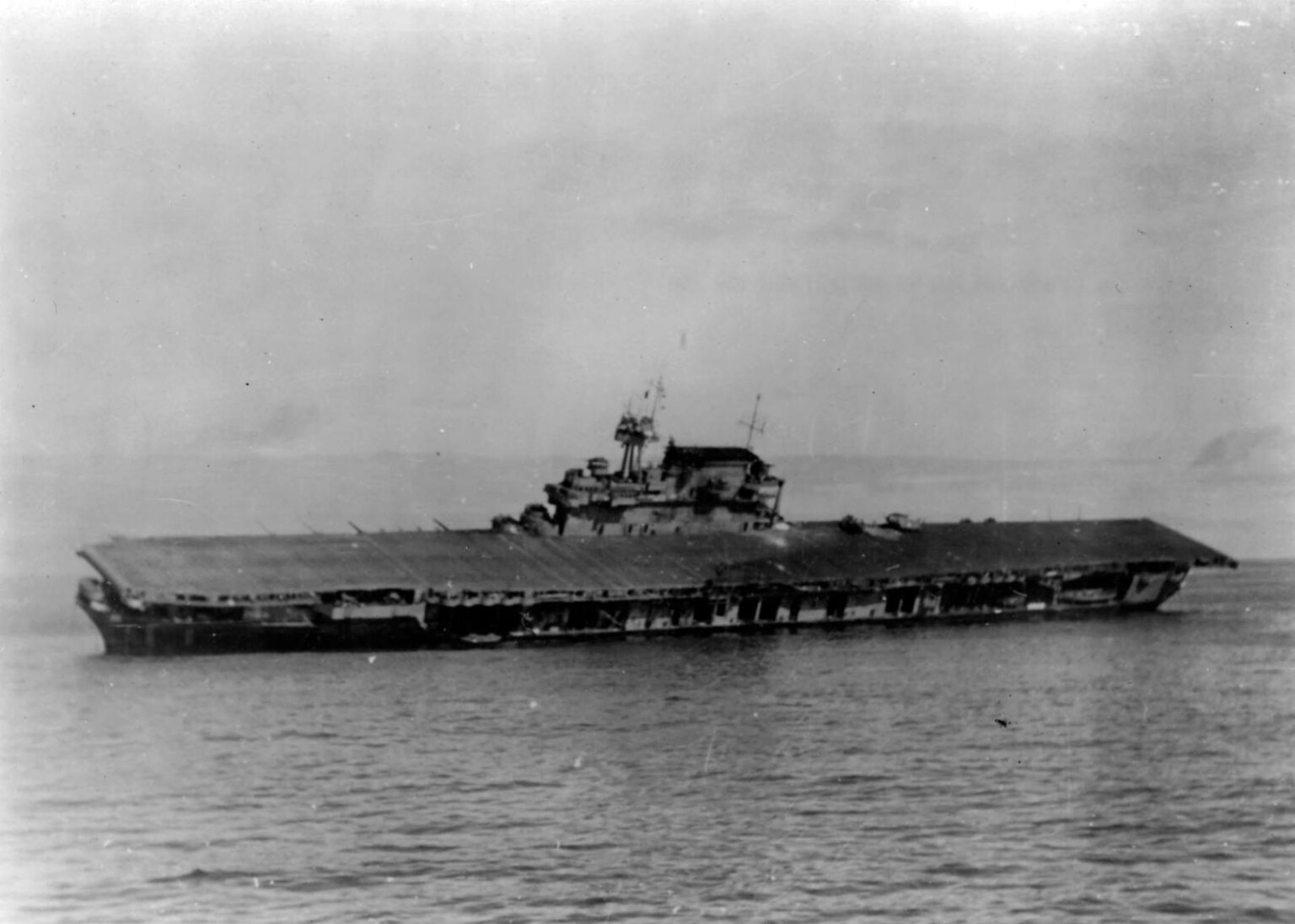 E/V Natuilus Dives on Wreck of USS Yorktown at Midway - Battle of ...